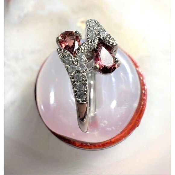 Beautiful Genuine Garnet Bypass Ring - Adjustable - Picture 3 of 4